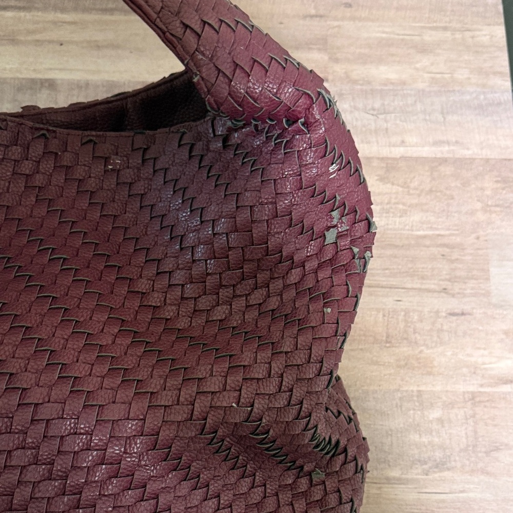 Deux Lux Burgundy Woven Hobo Bag - Picture 3 of 9